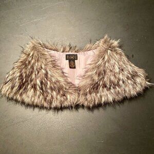 IMAN Vintage Faux Fur Shoulder Shaw Collar Hook Closure Button Loops Size M